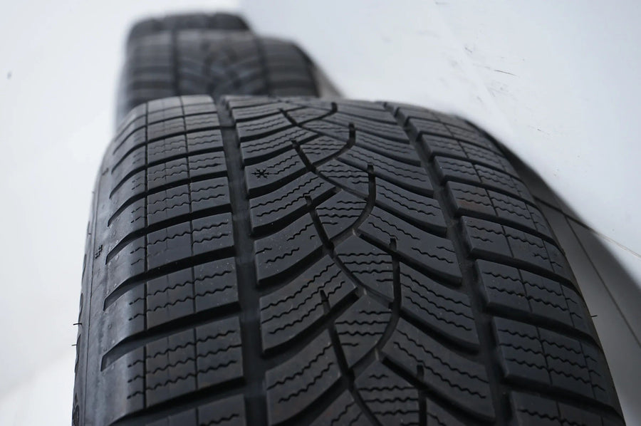 Zimní disky a pneumatiky BMW řady 4 i4 G26 225 55 17 palců