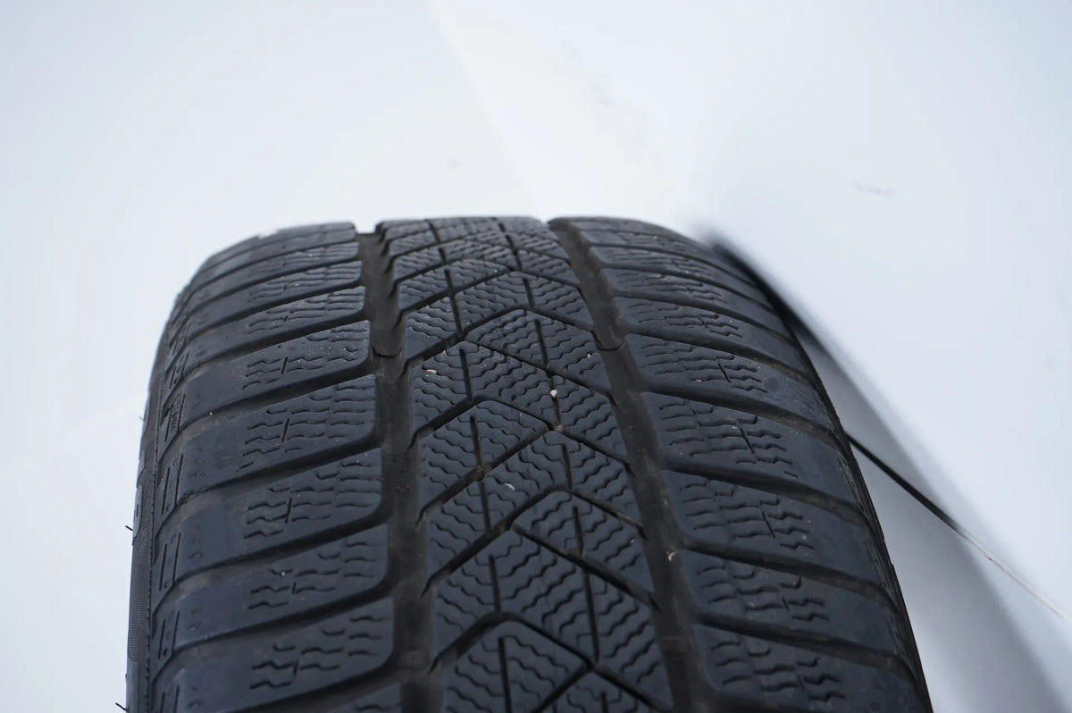 Pneus/jantes hiver 245/45/18 pouces pour Mercedes Classe E W213 Detailansicht 13