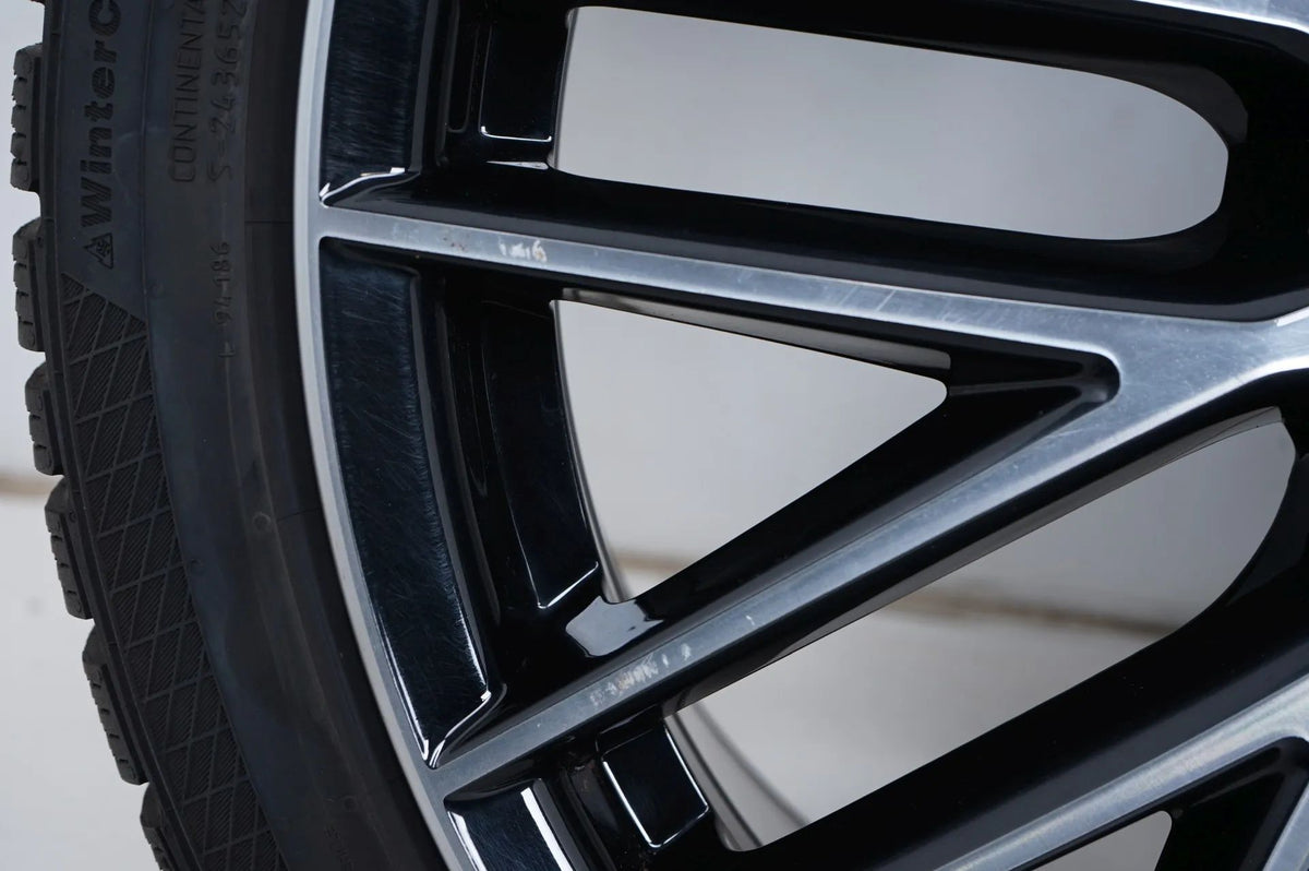 Seat Leon Cupra winterwielen winterbanden 235 35 19 inch Detailweergave 4