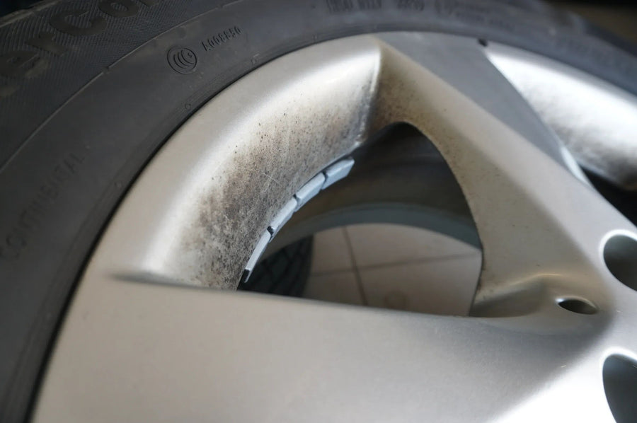 Cerchi in lega originali Mercedes Classe V Vito W447 con pneumatici invernali 225 55 R17 da 17 pollici 7 mm