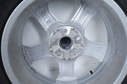 Audi Q3 83A F3 Pneus hiver Roues hiver 215 65 17 pouces 83A601025AL