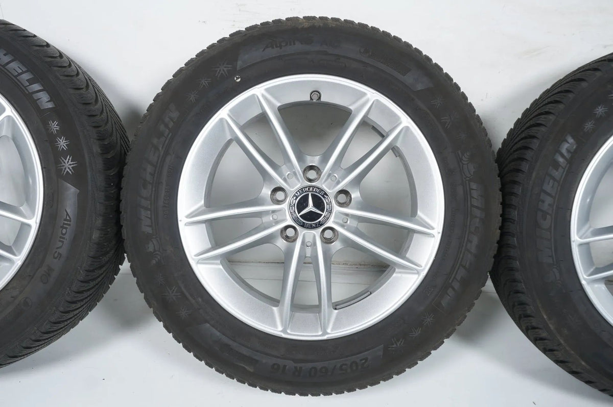 Mercedes A B Klasse W177 B247 Winterreifen Winterräder 16 Zoll Detailansicht 4