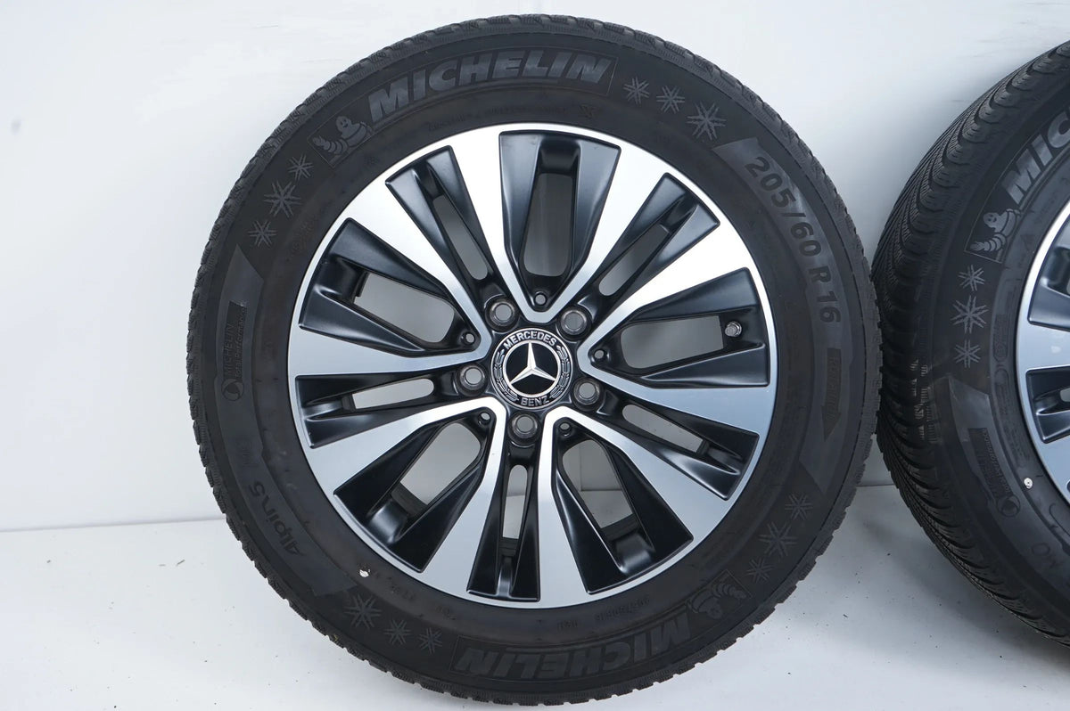 Pneus hiver et jantes hiver 16 pouces pour Mercedes Classe AB W177 B247 Detailansicht 3