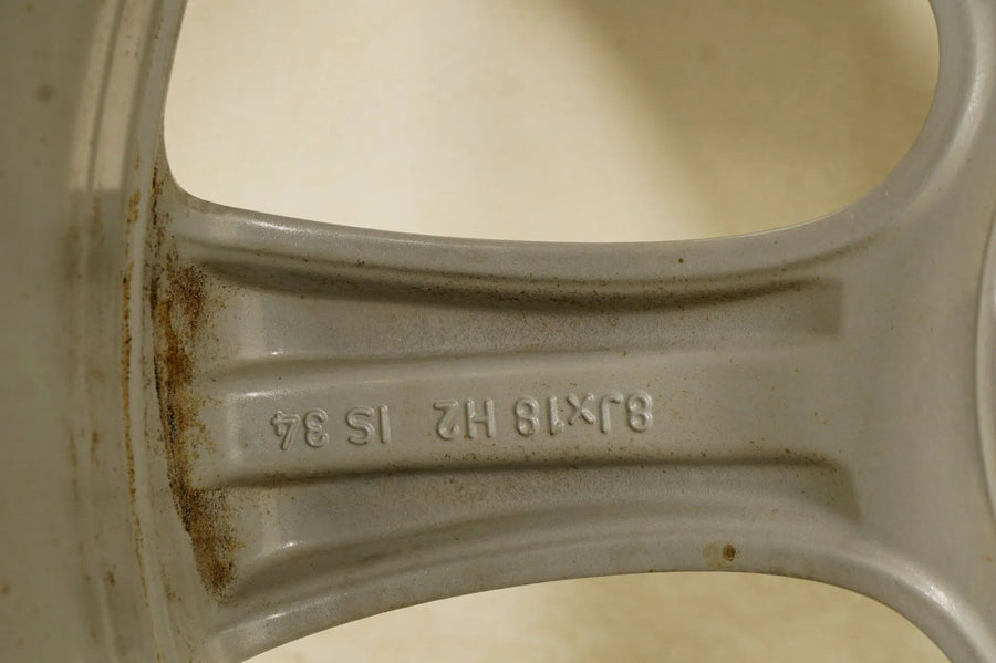 1 x hliníkový disk BMW řady 3 GT a 4 F30 F31 F32 F34 18 palců 396 6796246 8J