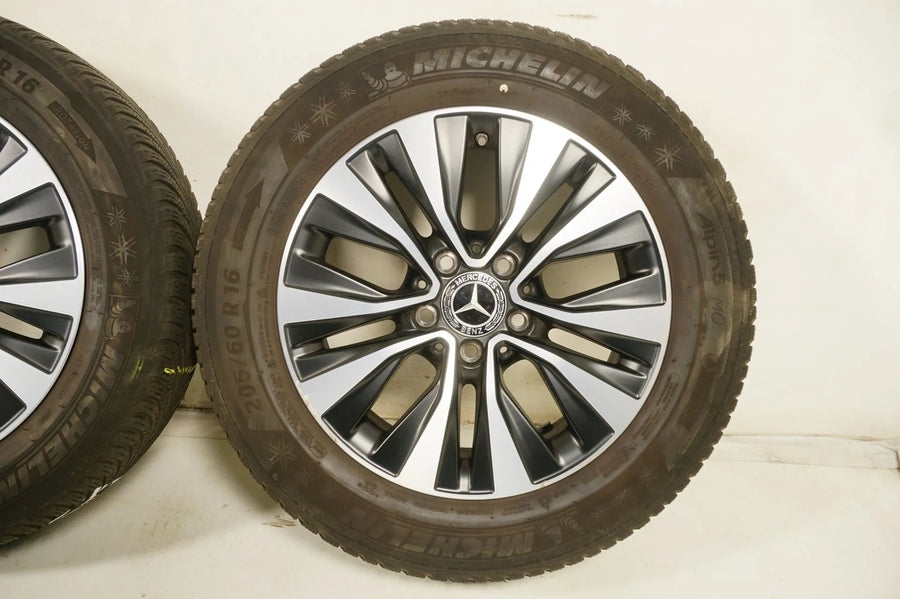 Pneus hiver et jantes hiver 16 pouces pour Mercedes Classe AB W177 B247
