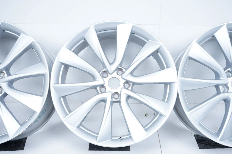 4 x Original Tesla Model 3 Alloy Wheels 20 Inch 1044227-00-D 8.5J ET35