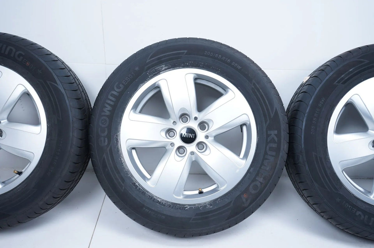 MINI Countryman F60 summer tires, summer wheels 205/65 R16 inch Detailansicht 4