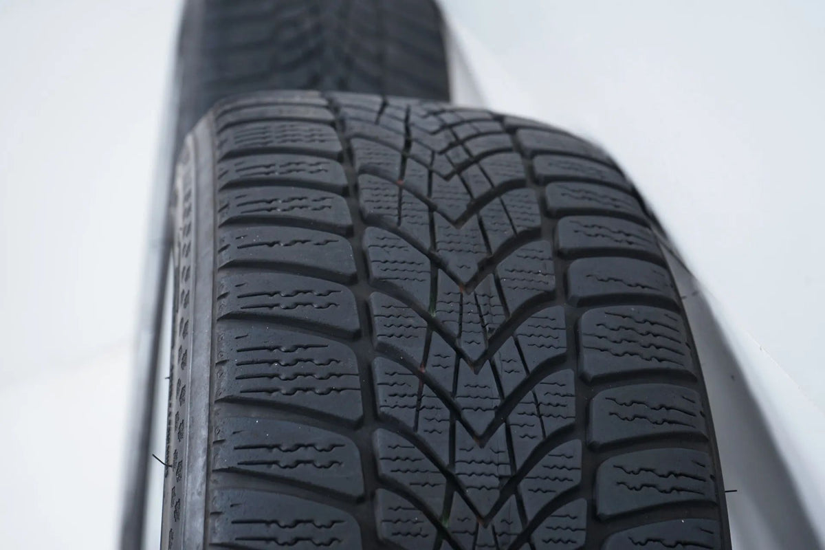 MINI F55 F56 F57 Winter Tires Winter Wheels 205 45 17 inch Detailansicht 12