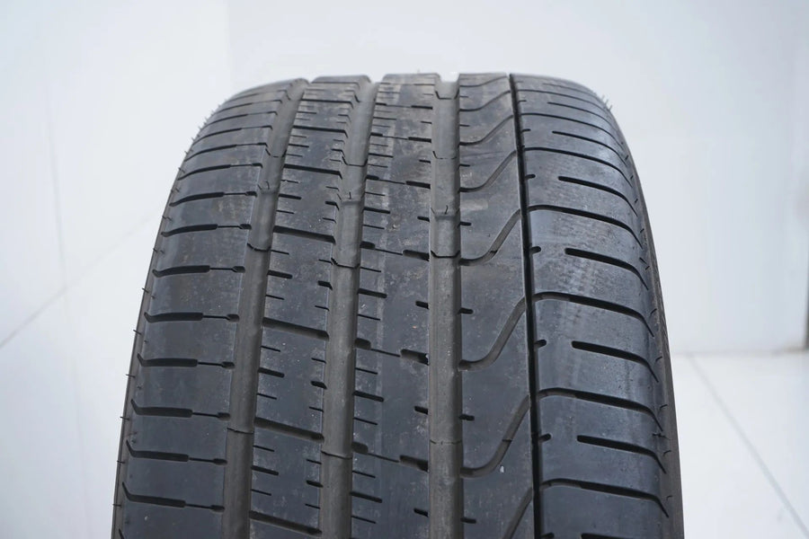 1 pneu été Pirelli P Zero 315/40/21 MO DOT18 environ 6 mm