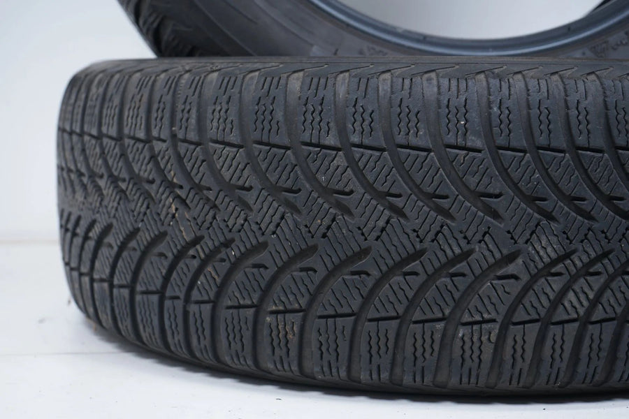 2x Winter tires 195 60 16 inch Michelin approx. 4 mm tread depth DOT12