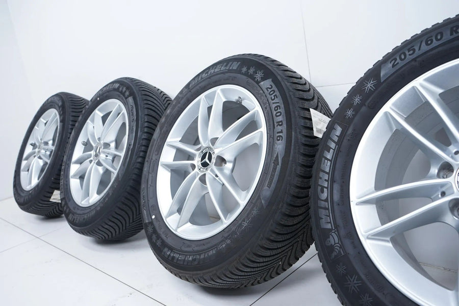 Pneus hiver et jantes hiver 16 pouces pour Mercedes Classe AB W177 B247