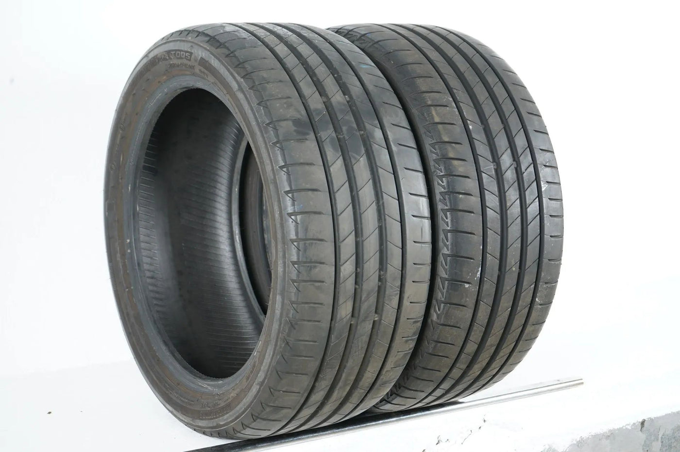 2x Bridgestone summer tires 255/40 R18 inch DOT22 approx. 6mm tread depth BMW*