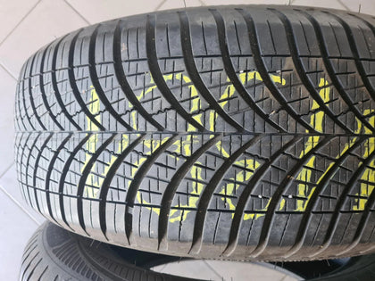 2x All-Season Tires Goodyear Vector 4Seasons Gen3 SUV 235/60 R18 107W 2020 6mm
