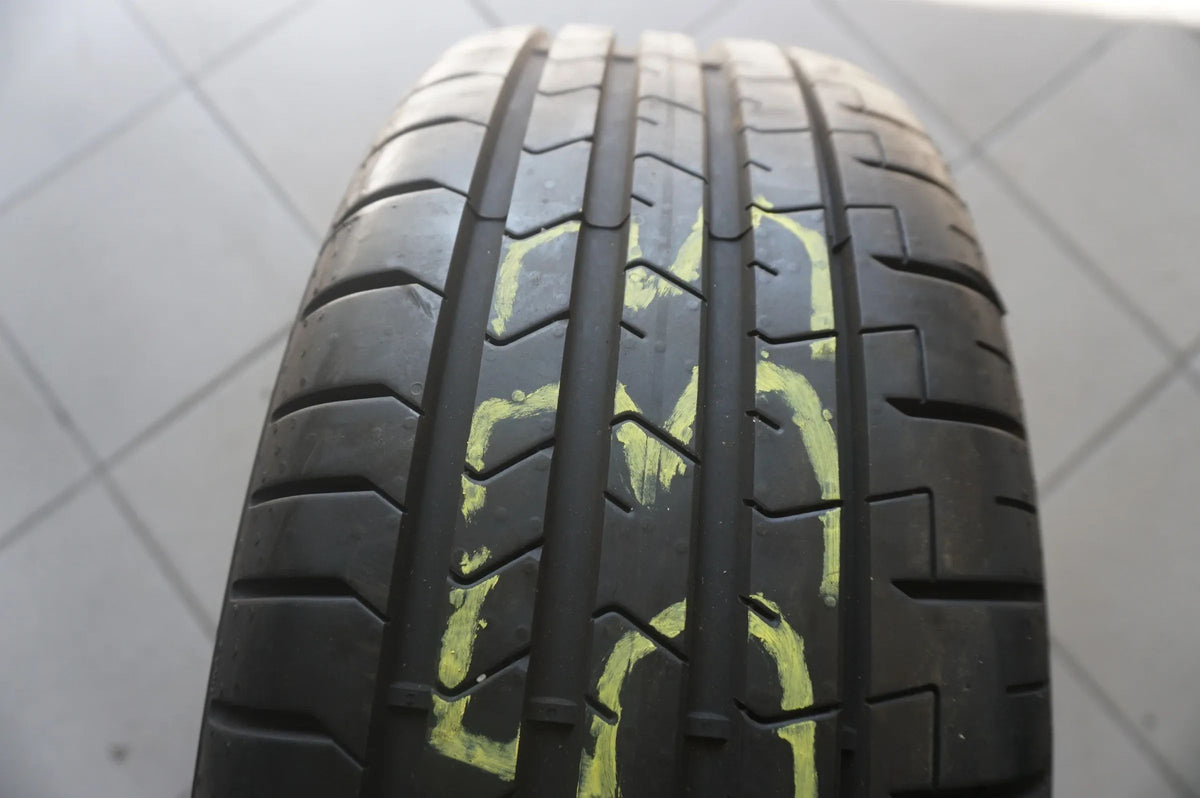 205 40 R18 86W Sommerreifen Pirelli P Zero PZero * RSC RFT RunFlat 2021 6,5mm Detailansicht 2