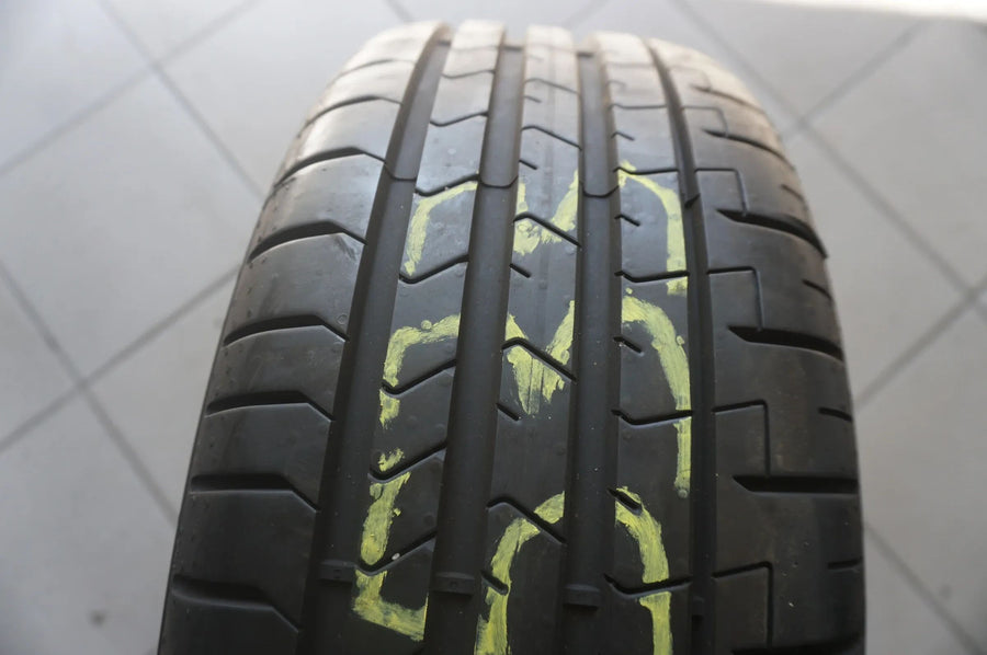 205 40 R18 86W Sommerreifen Pirelli P Zero PZero * RSC RFT RunFlat 2021 6,5mm