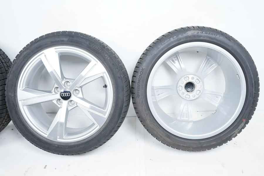 Audi A1 GB Winterräder Winterreifen 215 45 17 Zoll 7mm 82A601025G