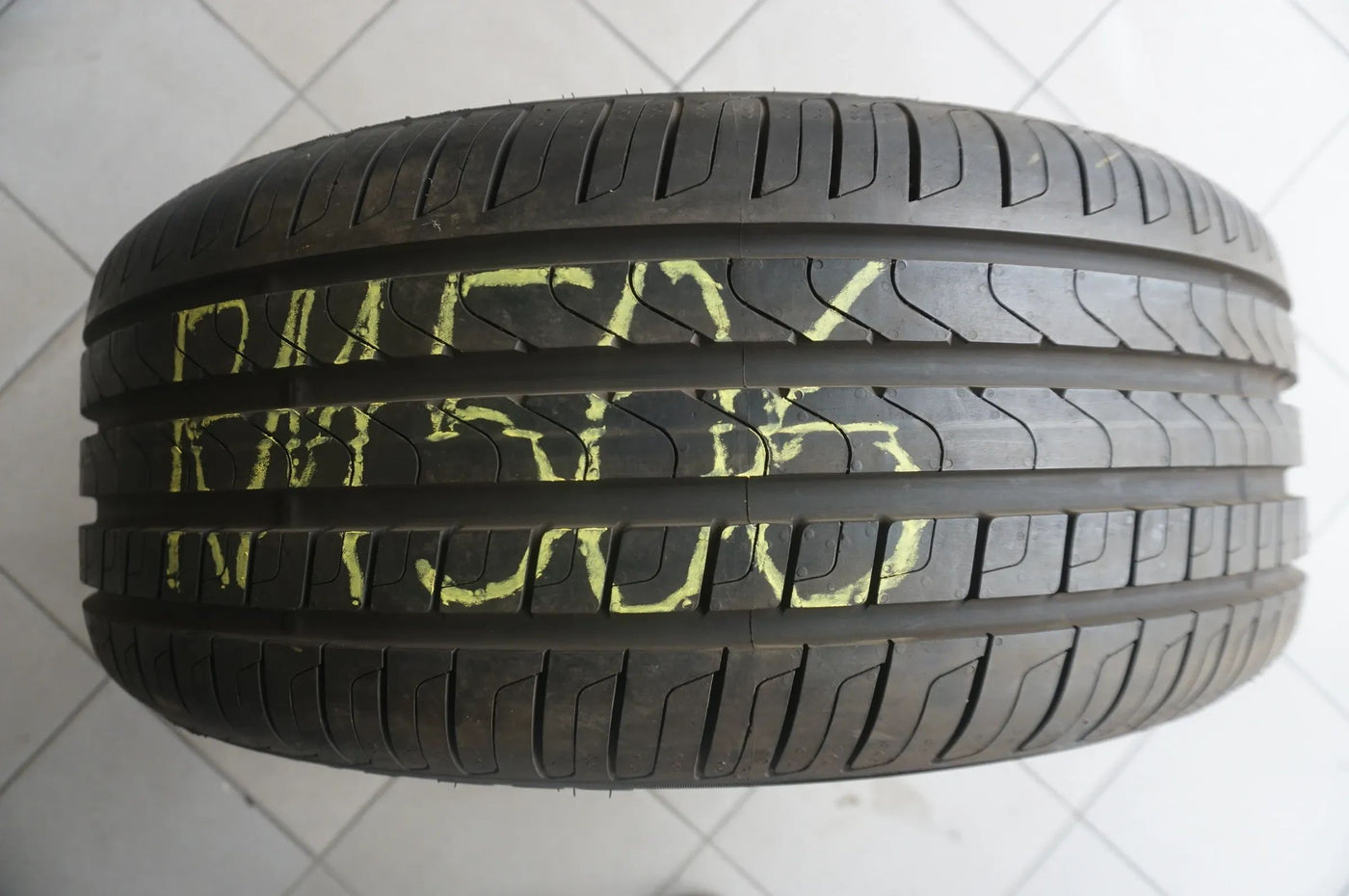1 X 255 45 R20 101W Pneu été Pirelli Scorpion Verde MOE RFT RunFlat 2018 8mm