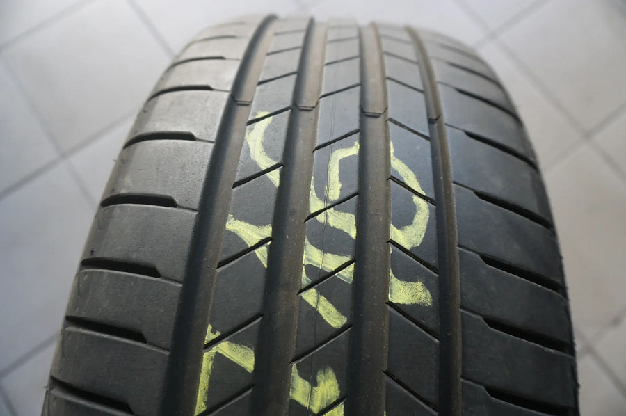 1 X 225 40 R19 93Y Sommerreifen Bridgestone Turanza T005 * RFT 2023 6,5mm