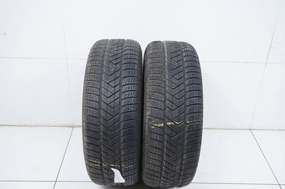 2x Winterreifen Pirelli 235 65 17 Zoll DOT20 MO ca.6 mm