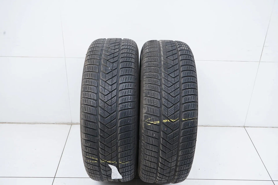 2x Winterreifen Pirelli 235 65 17 Zoll DOT20 MO ca.6 mm