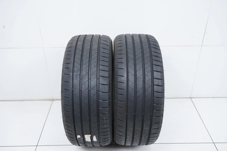 2x DEMO summer tires Bridgestone 255 40 20 inch DOT21 MO RFT