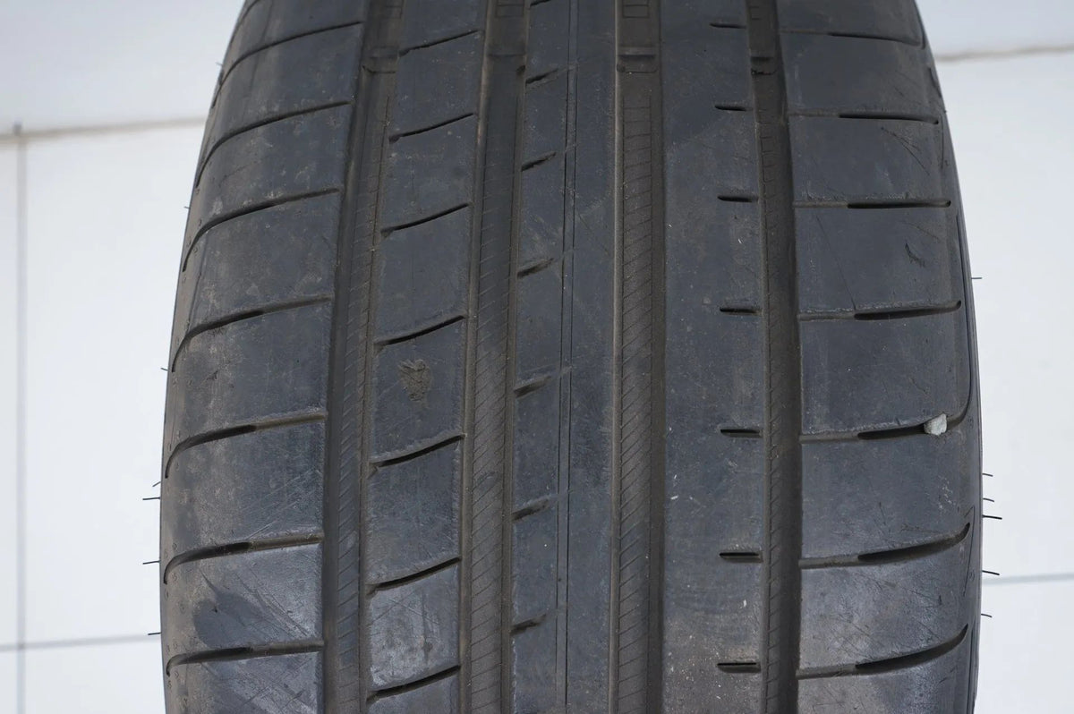 1x Goodyear summer tire 255/35 R19 inch DOT18 approx. 6 mm tread depth BMW* RFT Detailansicht 5