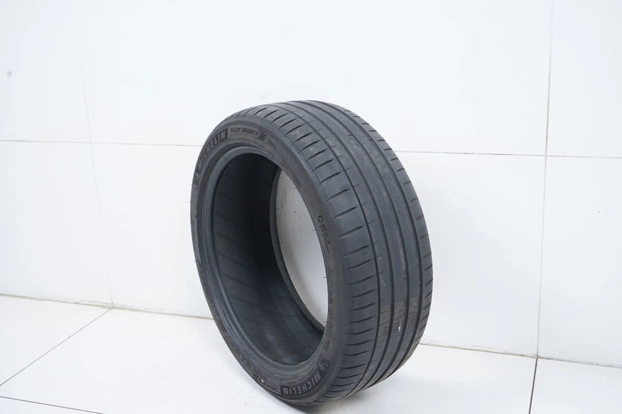 1 x Sommerreifen Michelin 225 45 18 Zoll DOT18 ca.5m MO
