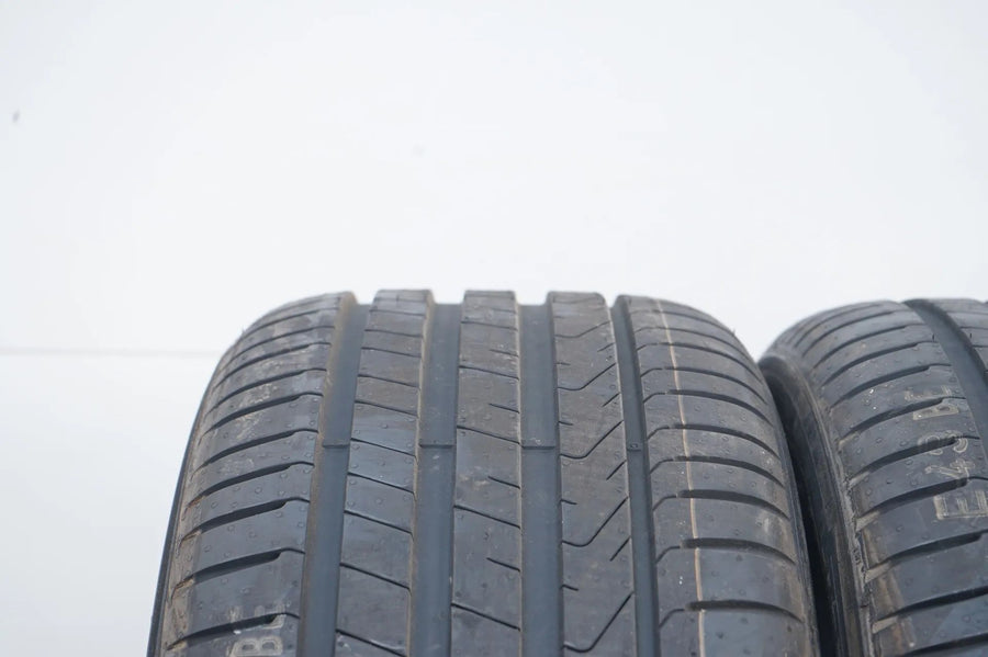 2x DEMO Sommerreifen Pirelli 245 40 18 Zoll MO DOT21  MO