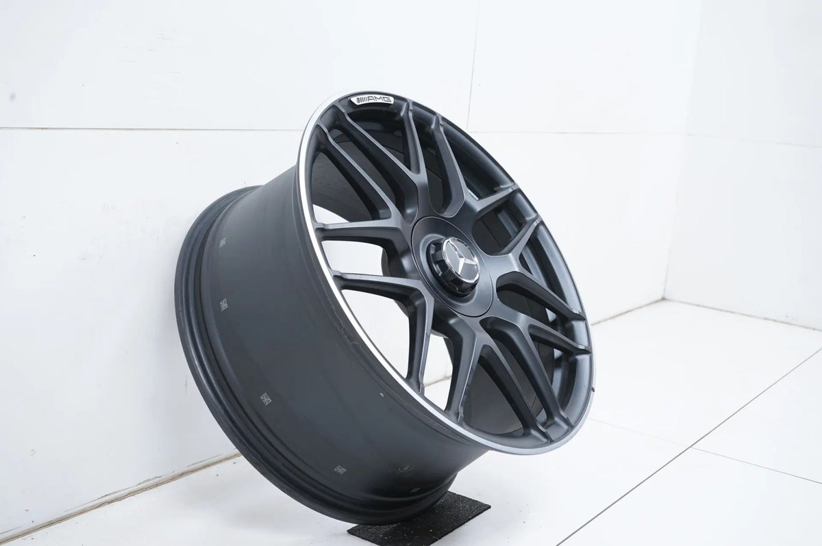 1 jante en aluminium 19 pouces Mercedes A45 CLA45 W177 A1774012400 9J ET52 Detailansicht 2