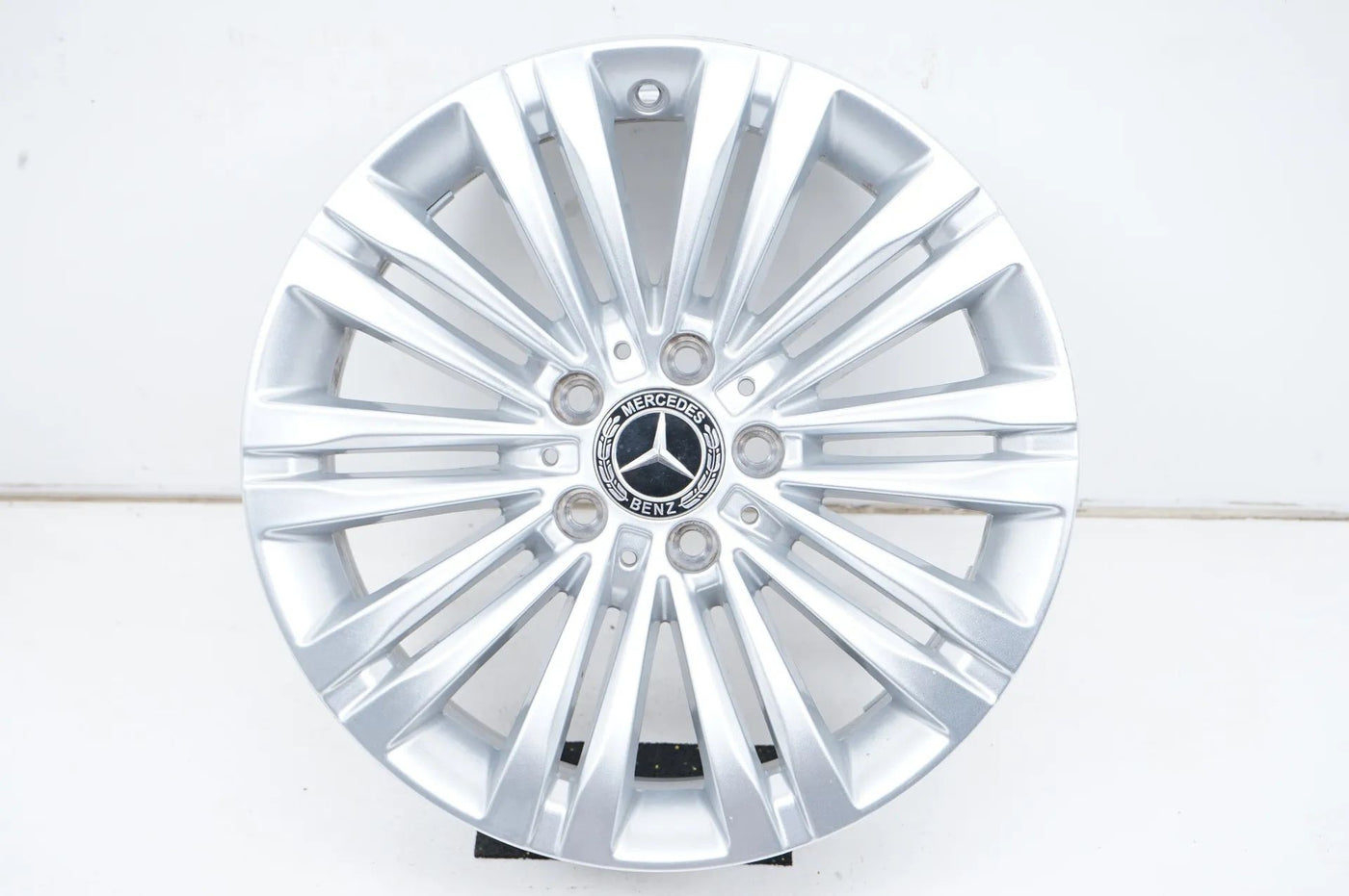 1 x Mercedes C Class W206 Alloy Wheel 17 Inch A2064014400 7J ET44.5