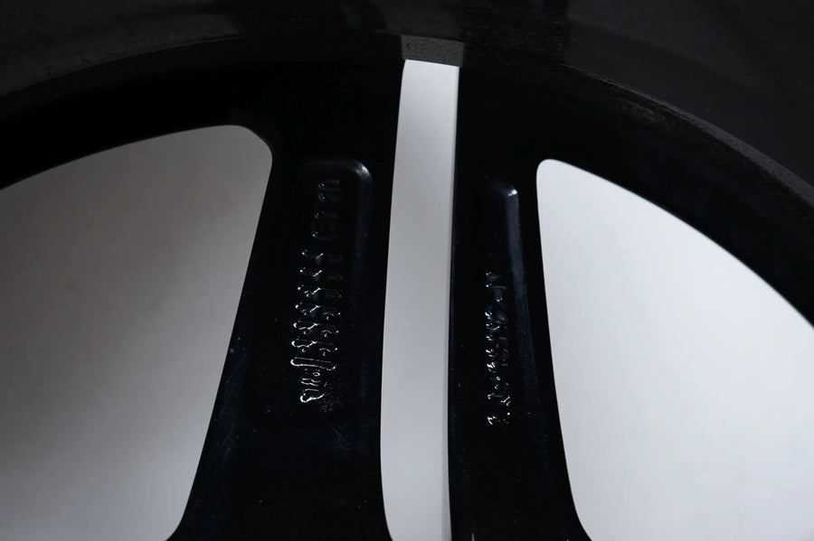 1 x hliníkový disk Mercedes CLS53 W257 19 palců A2574013000 8J ET10