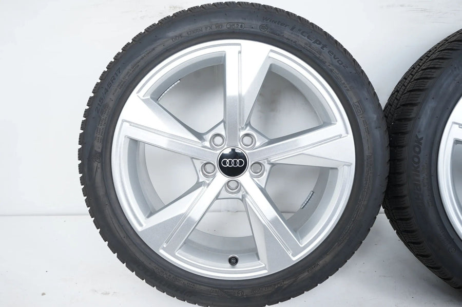 Audi A1 GB Allwetterräder mit neuen Allwetterreifen 215 45 17 Zoll 82A601025G