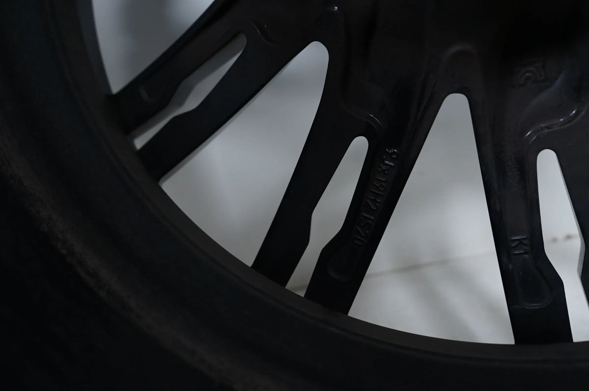 BMW M2 M3 M4 G80 G82 G87 vinterhjul vinterdæk 275 35 19 829M 8093844 8093845 Detaljevisning 14