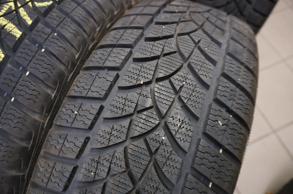 Original Audi Q3 F3 19 Zoll Alufelgen Winterräder Winterreifen 235 50 R19 8mm Detailweergave 9