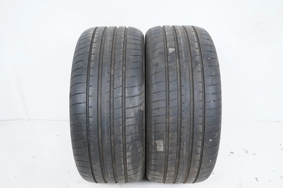 2x zomerbanden Goodyear 245 40 19 inch R19 DOT22 ca.5