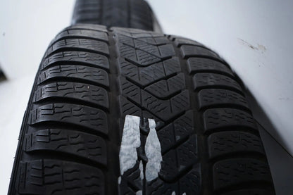 Mercedes C-Class W206 winter tires/wheels 225/45/18 inch