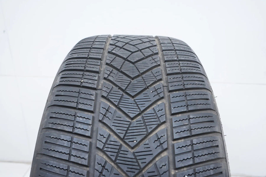 1x Winterreifen Goodyear 255 50 21 Zoll DOT21 BMW* ca.5mm