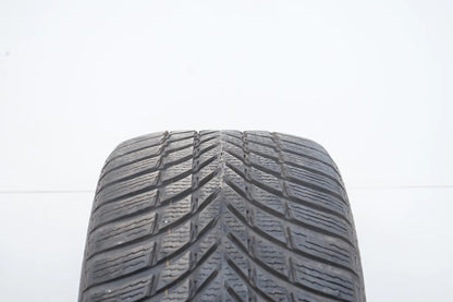 1x Nokian winter tire 255 45 19 inch approx. 6 mm DOT23