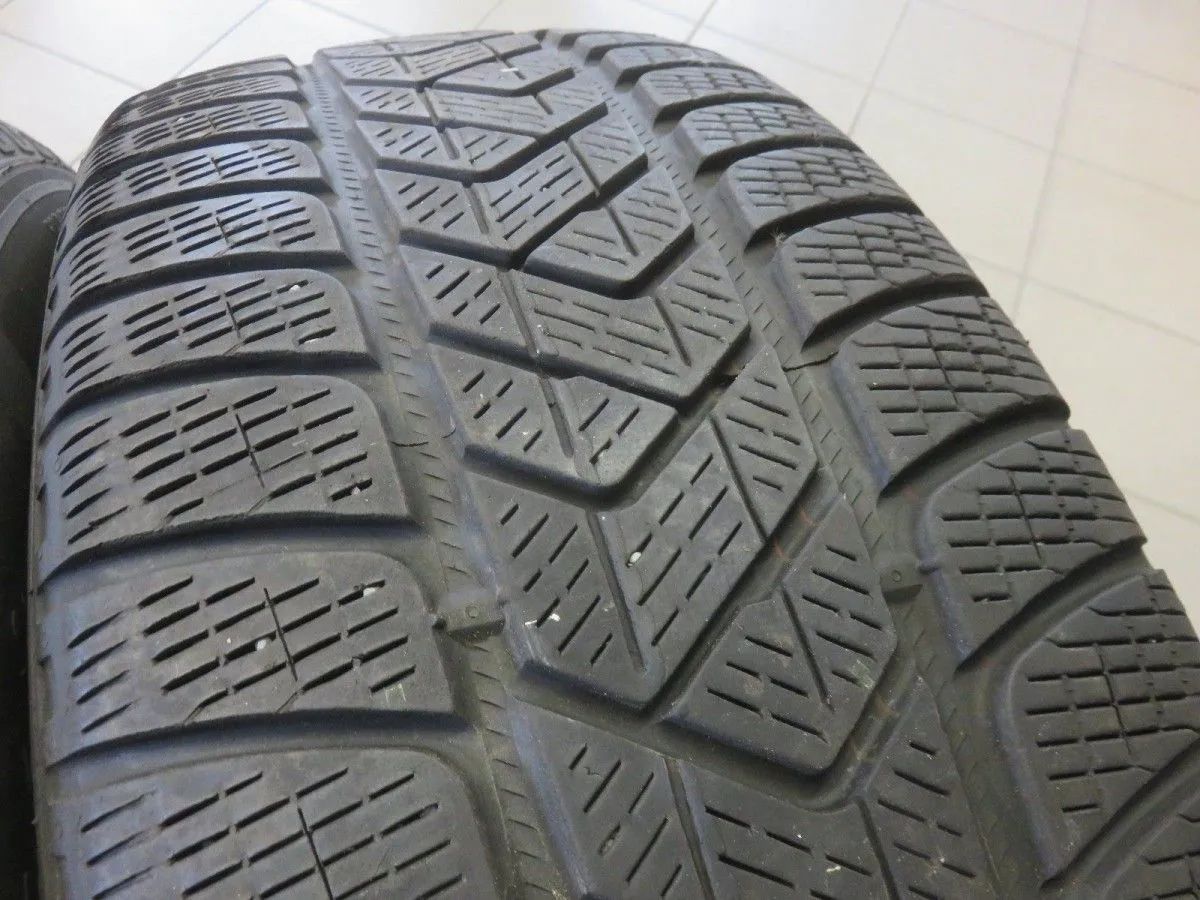 Original Mercedes GLC X253 C253 W253 18 Zoll Alufelgen Winterräder Winterreifen Detailansicht 11