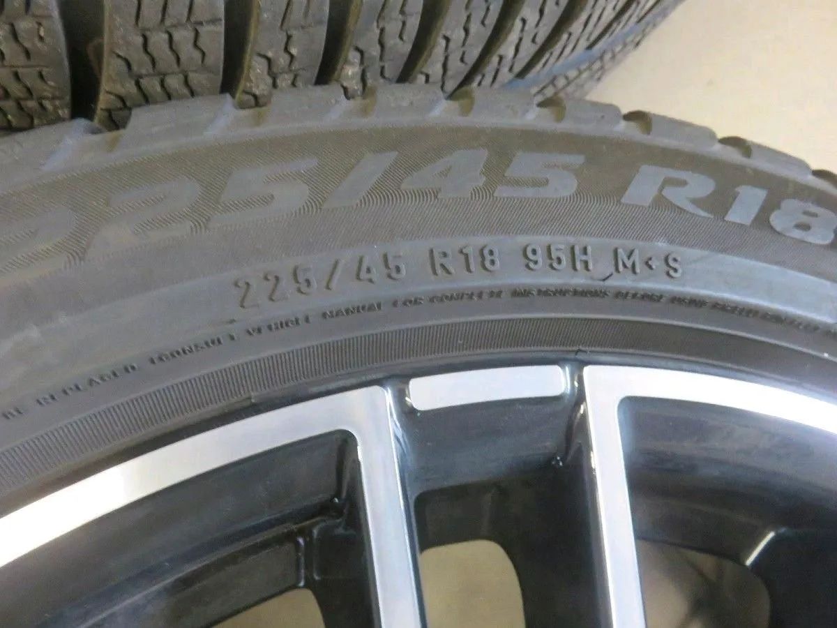 Original Mercedes C-Klasse W206 S206 18 Zoll Alufelgen Winterräder Winterreifen Detailansicht 4