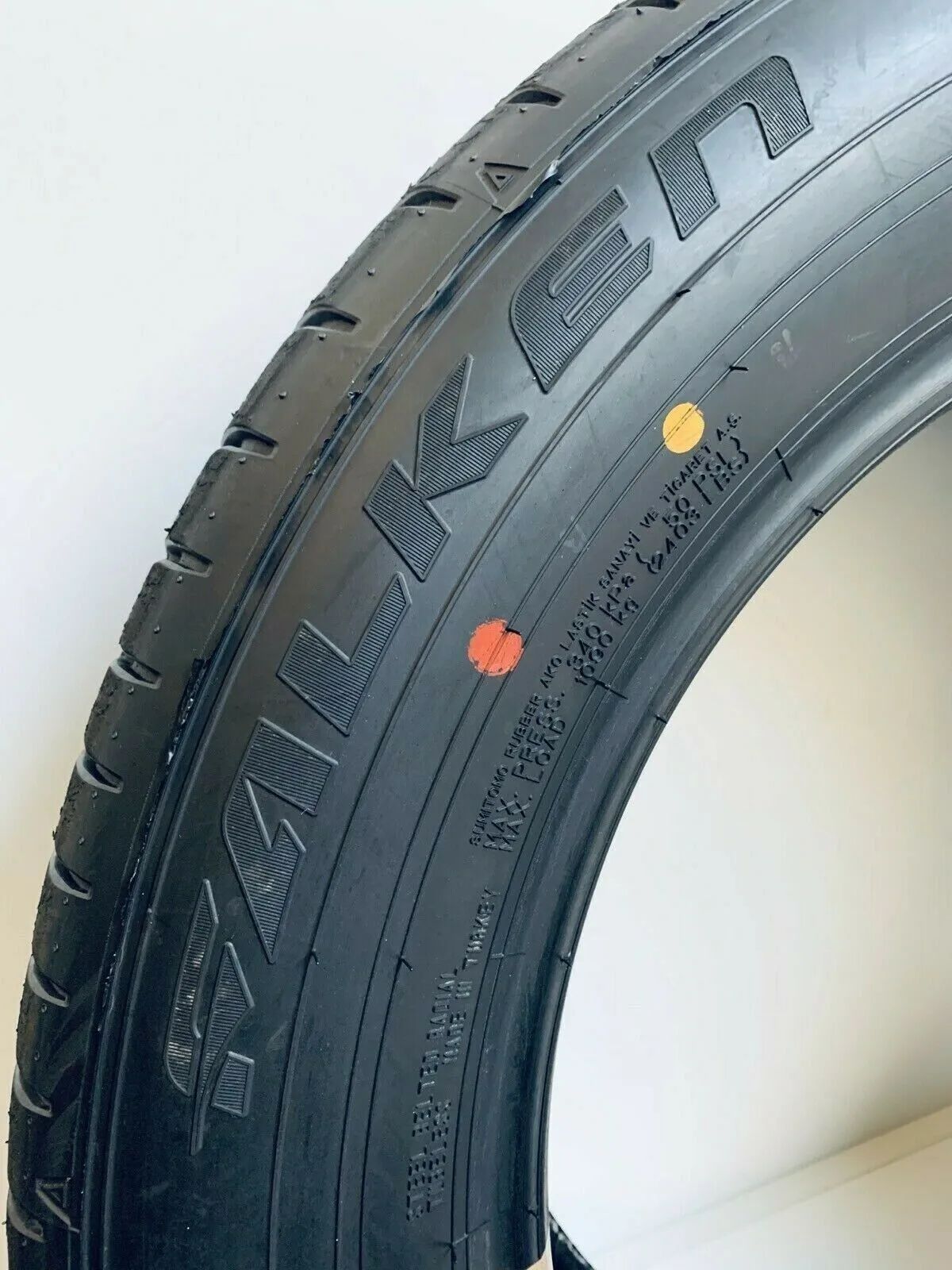 2 X 255 55 R19 111H Falken Azenis FK510A SUV AO Summer Tires 6.5mm 2019 Detail view 6