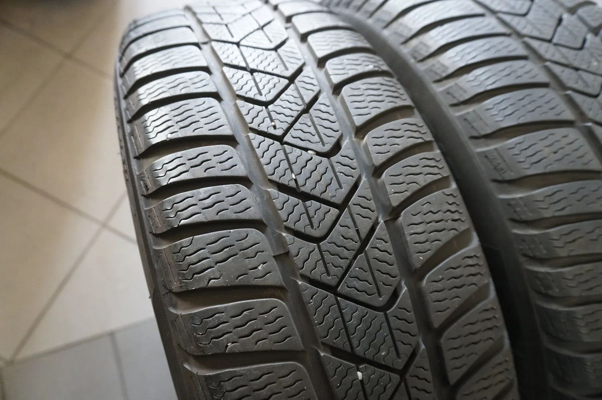 Original BMW X1 F48 X2 F39 Alloy Wheels Winter Tires 205 60 R17 6mm Detailansicht 9