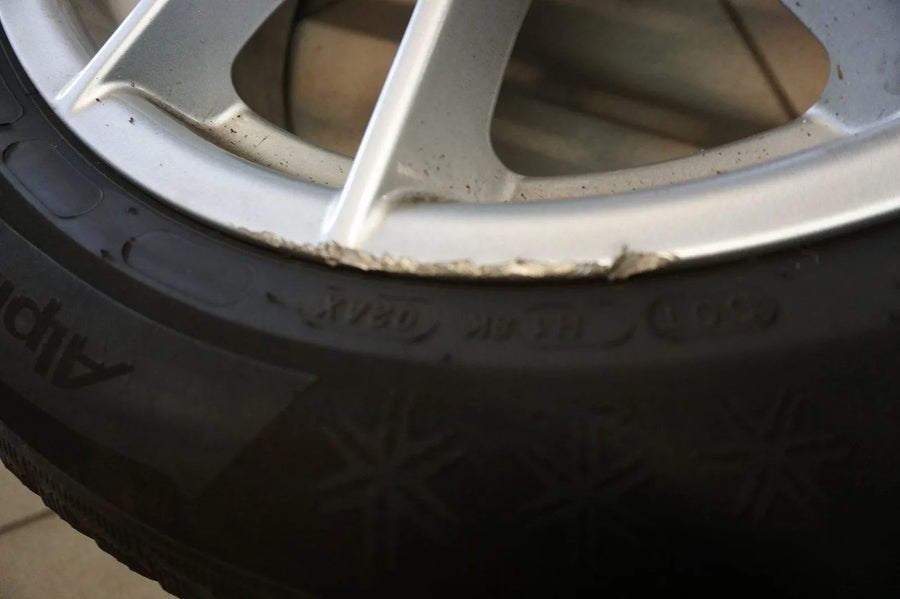 Jantes alliage d'origine BMW Série 5 G30 G31 Roues hiver Pneus hiver 225 55 R17 2021 6mm