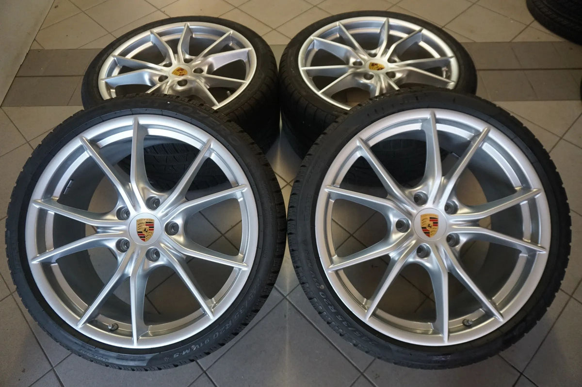 Original Porsche Carrera 911 991 TOP 20 Zoll Alufelgen Winterreifen Winterräder Detailansicht 2