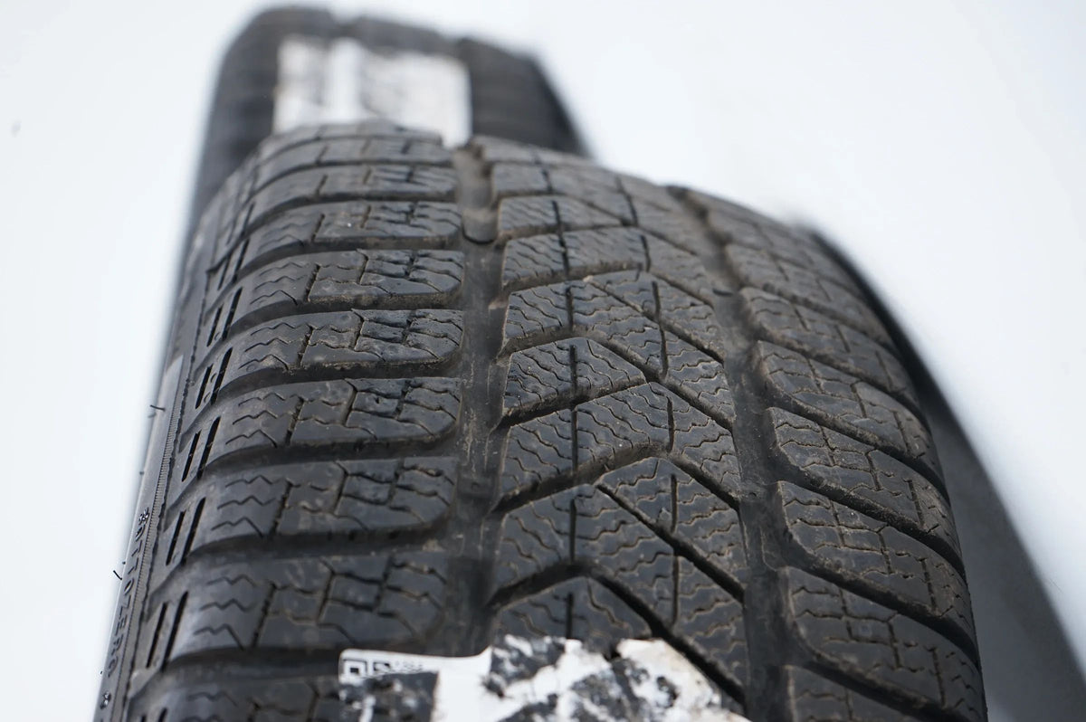 Mercedes AB Class W177 B247 Winter Wheels Winter Tires 18 Inch Detailansicht 12