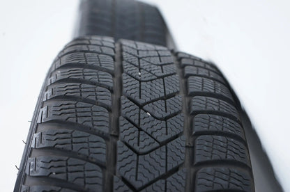 Audi A3 GY 8Y Pneus hiver Roues hiver 205 50 17 pouces
