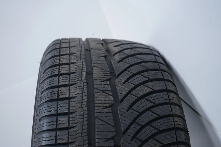 Mercedes CLS Klasse W257 Winterreifen Winterräder 245 45 18 Zoll