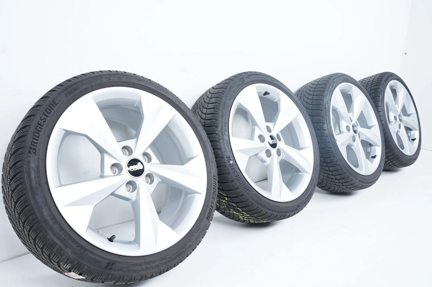 Audi A3 8Y Winterreifen Winterräder 225 40 18 Zoll 8Y0601025j