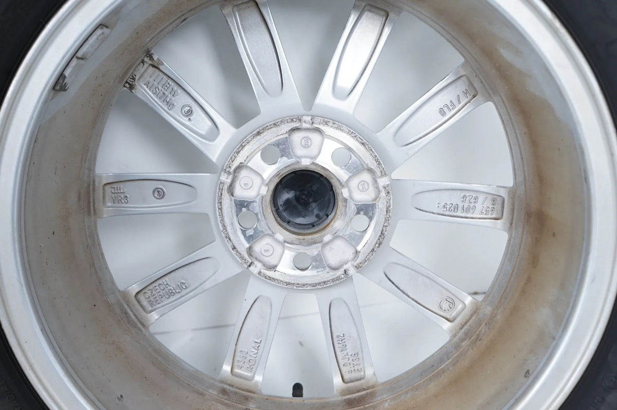 Skoda Scala Pneus hiver Roues d'hiver 205 55 16 pouces 5x100 Vue détaillée 12