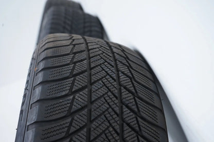 Pneus/jantes hiver Audi A6 4K C8 225/60 R17 pouces 4K0601025